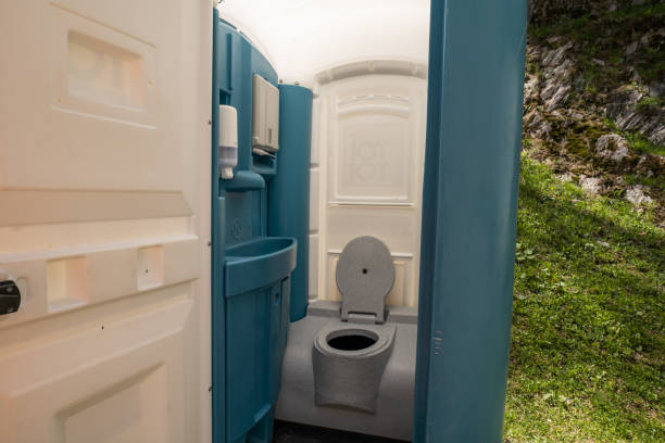 Best Standard Portable Toilet Rental  in Texas City, TX
