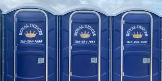 Best VIP or Luxury Restroom Trailers  in Texas City, TX